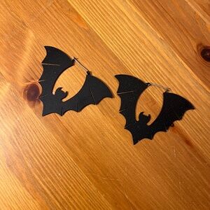Too Fast gothic bat earrings